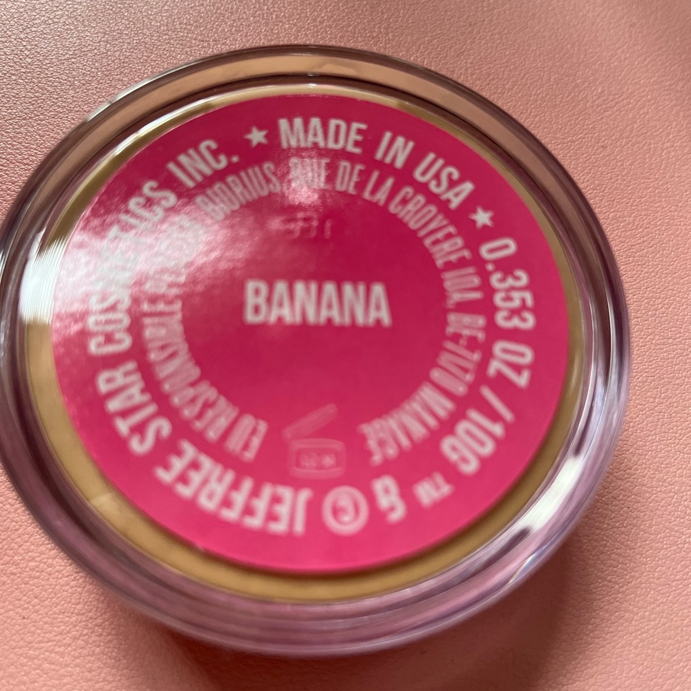 Jeffree Star Magic Star Setting Powder - Picture 6 of 6